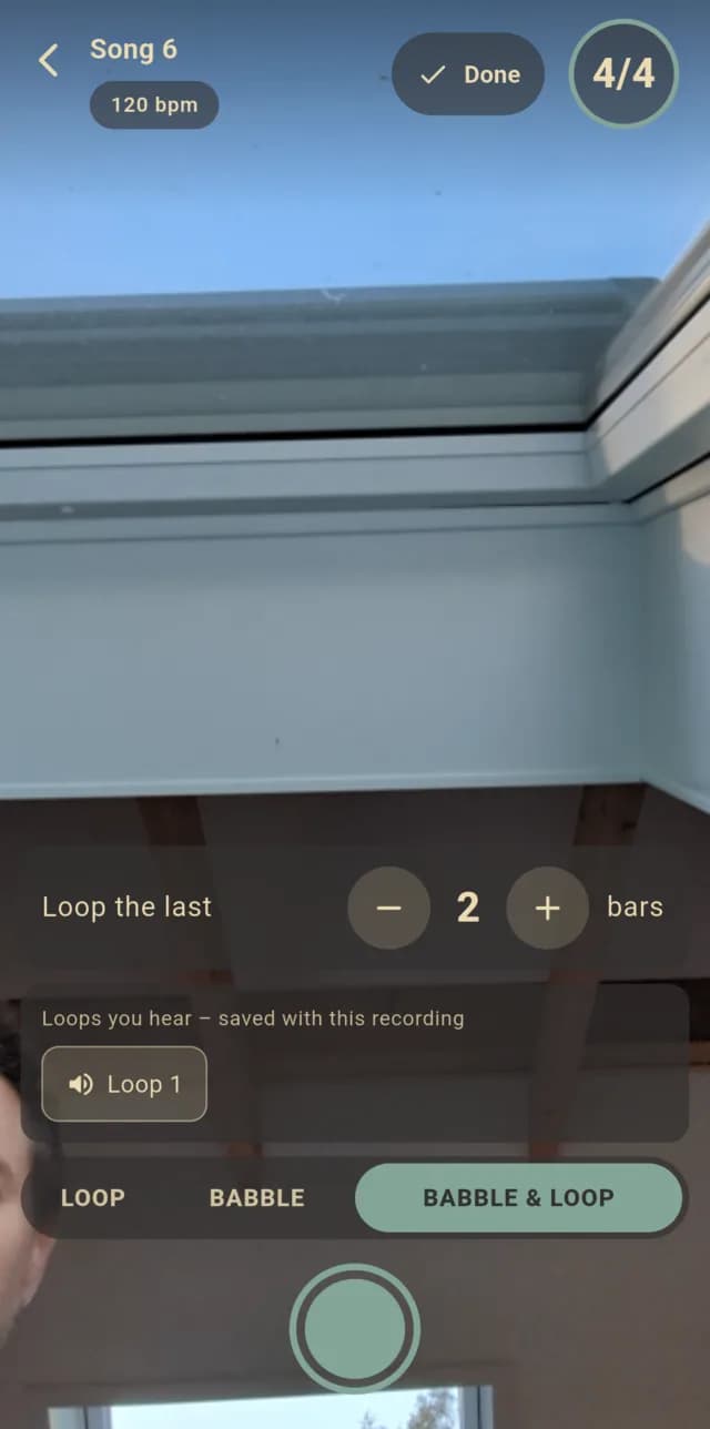 LowQart recorder — the front facing camera running, mode Babble & Loop selected, ready to record